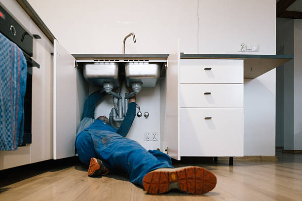 Professional Leak Detection technician working in Boggstown, IN